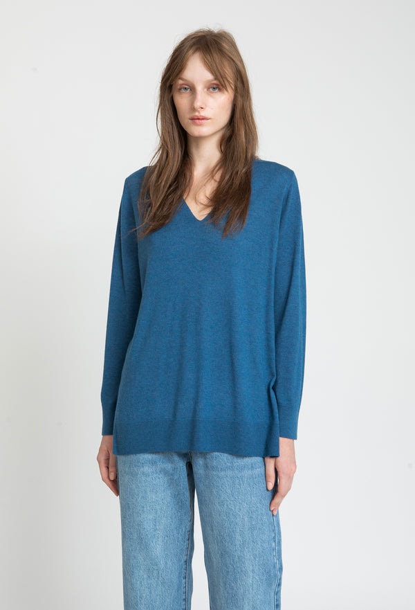 N.T24 LONG V-NECK